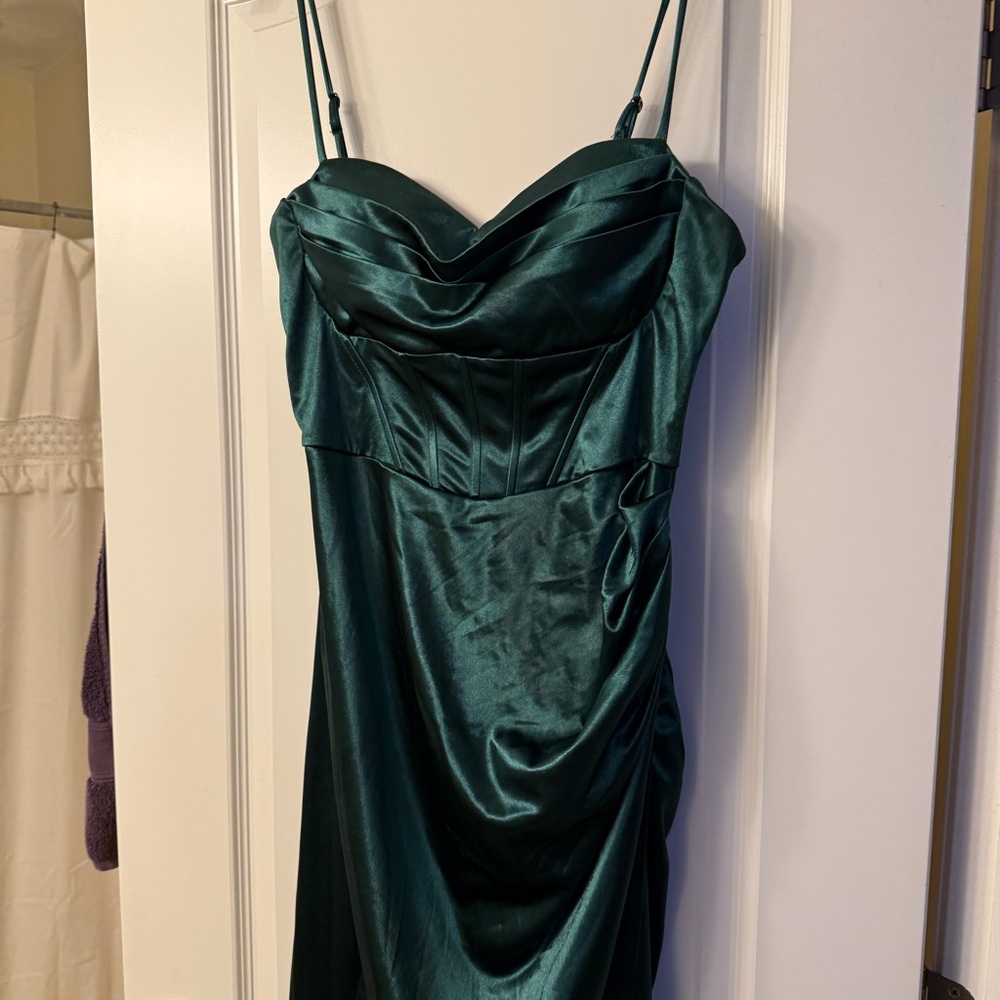 Emerald Dress - Picture 2 of 5